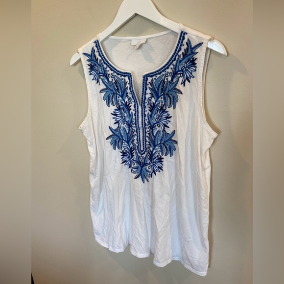 J JIll Tank Top Womens Medium White Blue Embroidered Cotton CottageCore BOHO - Picture 1 of 5